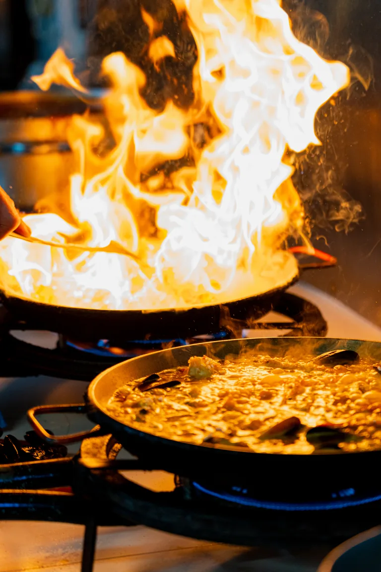 Paella de pescado y marisco Sa Trenka