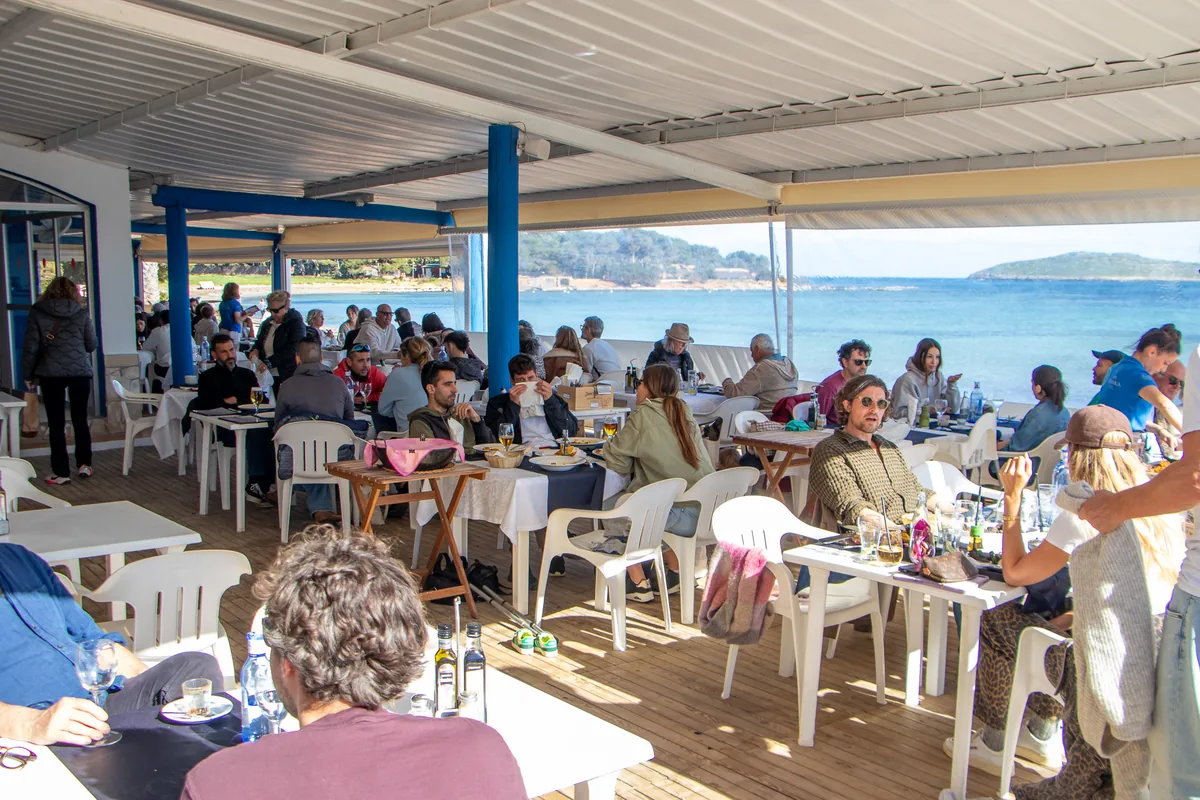 Terraza Sa Trenka frente a Cala Martina